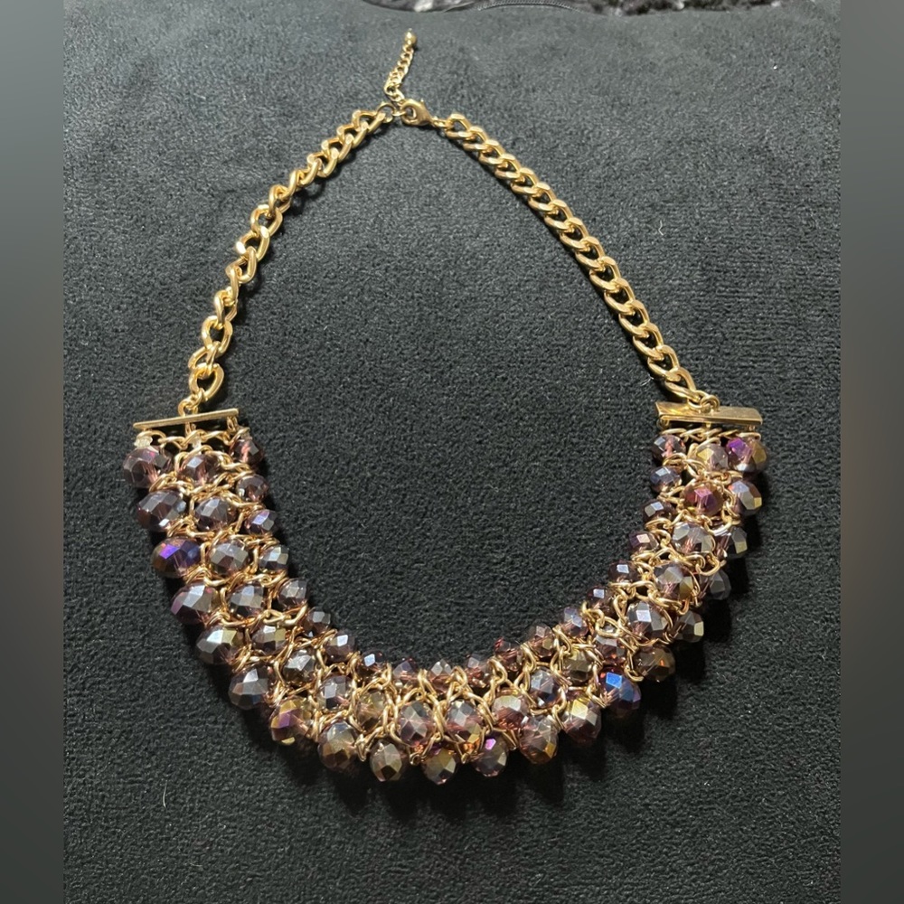 fashion Necklace with purple-Ish Bead